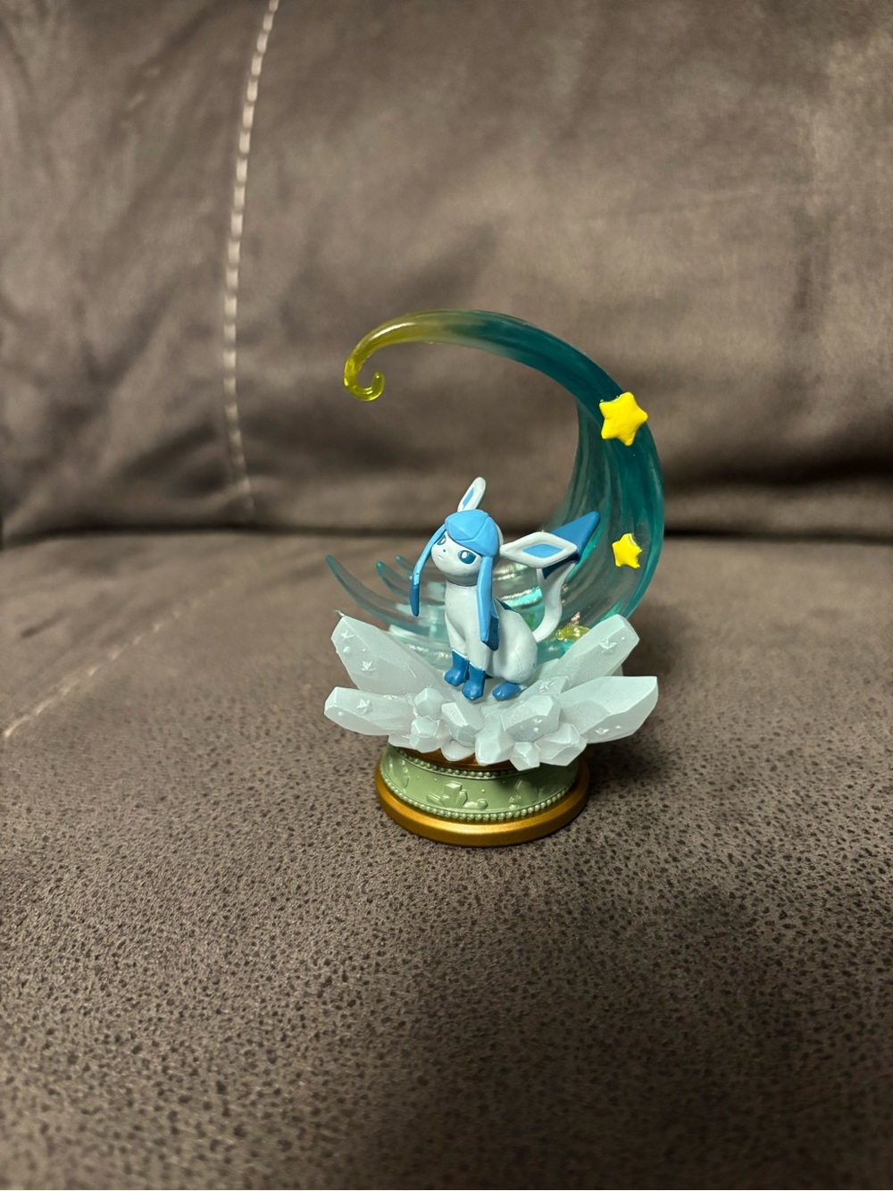🧊 Glaceon Crystal Night 🌕 Figurine - Blue Decorative Accent
